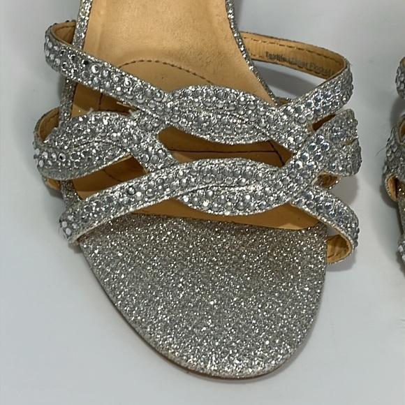 Badgley Mischka Womens Sliver Open Toe Kitten Heel Glitter Rhinestone Size 8.5 - Picture 2 of 16